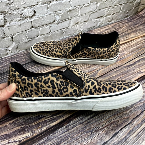 Vans Leopard Print Slip-On Sneakers - Picture 6 of 7